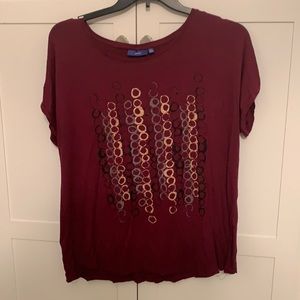 Apt 9 Burgundy V-neck t-shirt<~Glitter~Fun!
